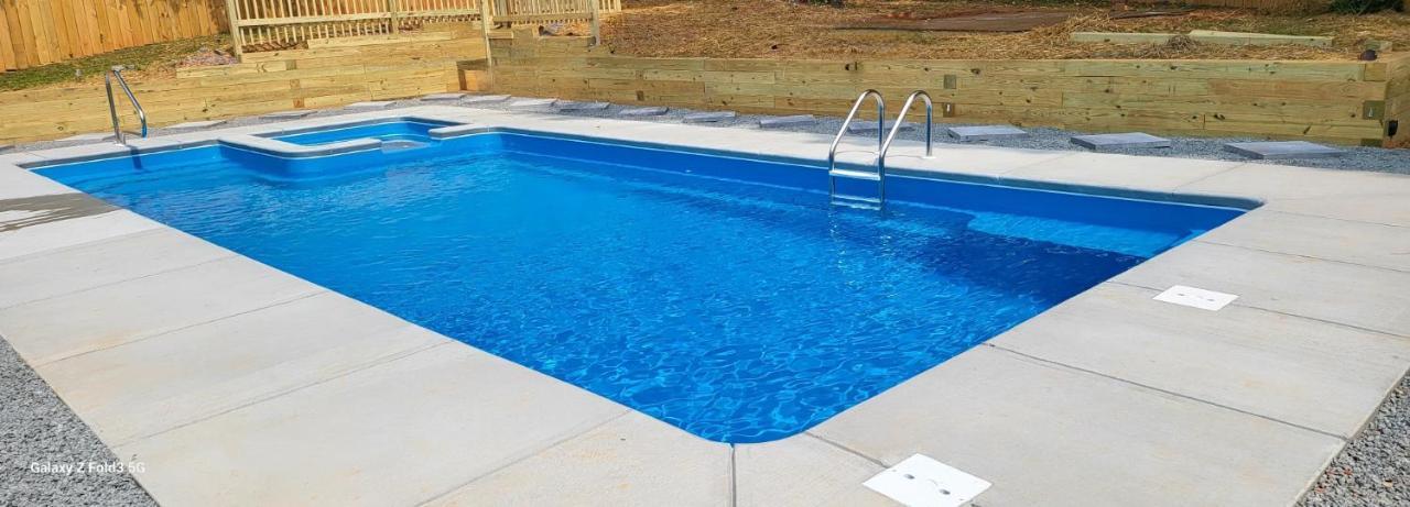 Rare Find! Private Heated Pool & Spa - Entire Home Near Atl City Center Atlanta Eksteriør billede